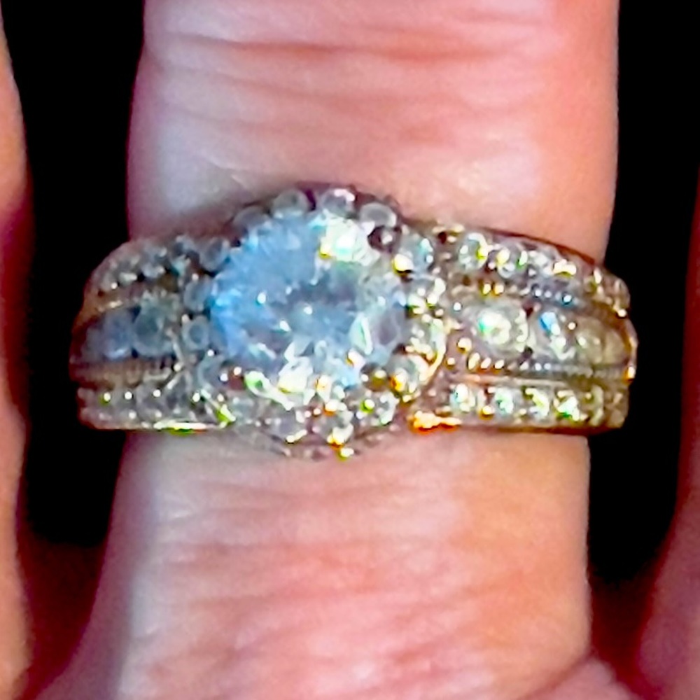 Ladies ring